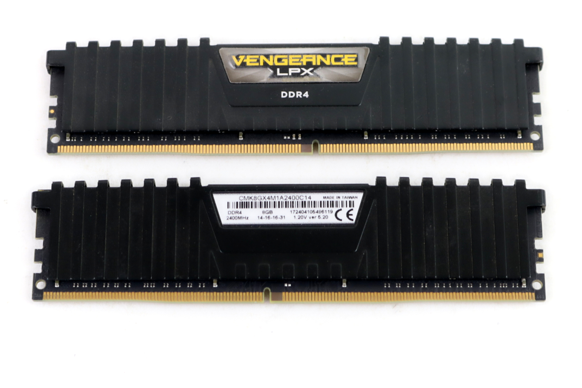 Corsair Vengeance LPX 16GB (2x8GB) DDR4 2400 Memory Kit RAM CL14